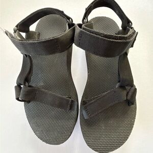 Teva Platform Black Strapped Sandals